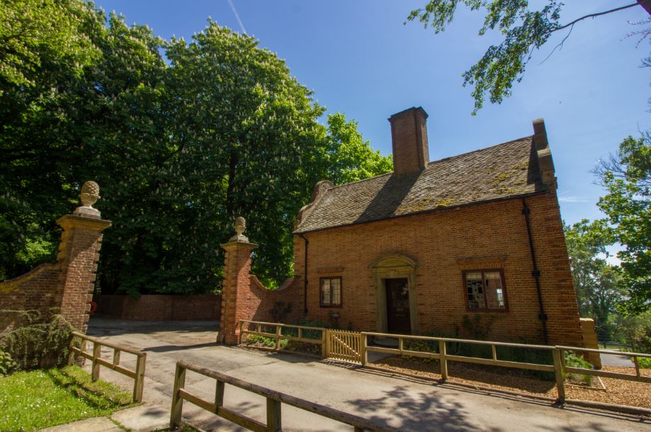 Rhino Lodge at Port Lympne- resized for website.JPG