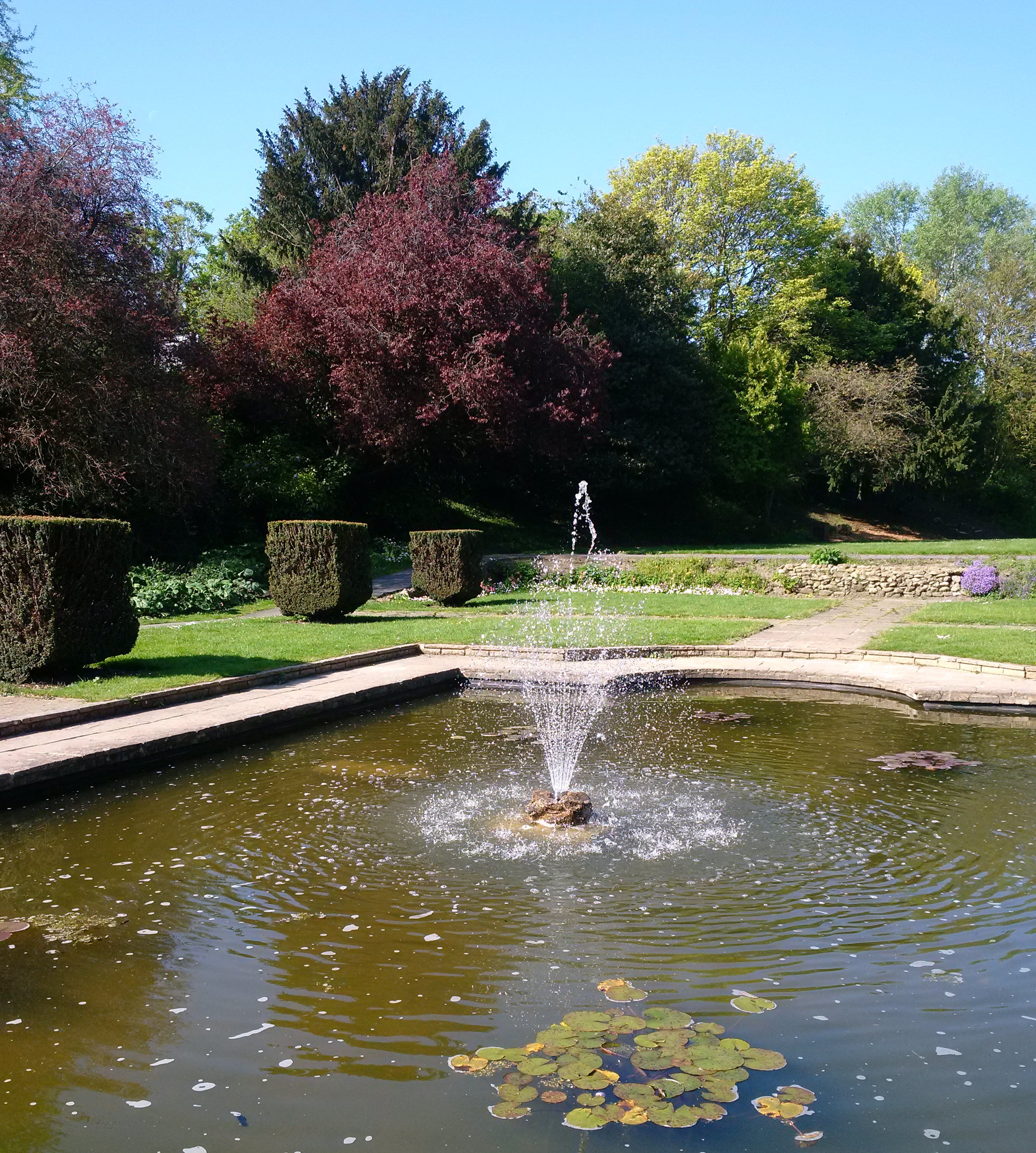 Kingsnorth Gardens Folkestone Pond.jpg