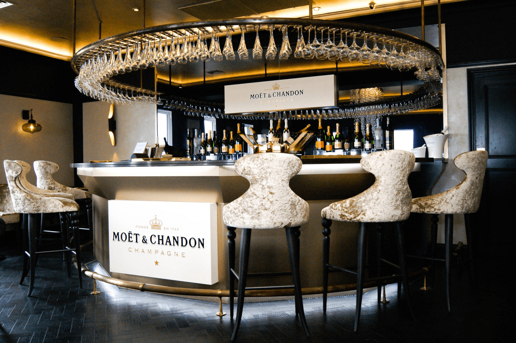 Hythe Imperial champagne bar.png