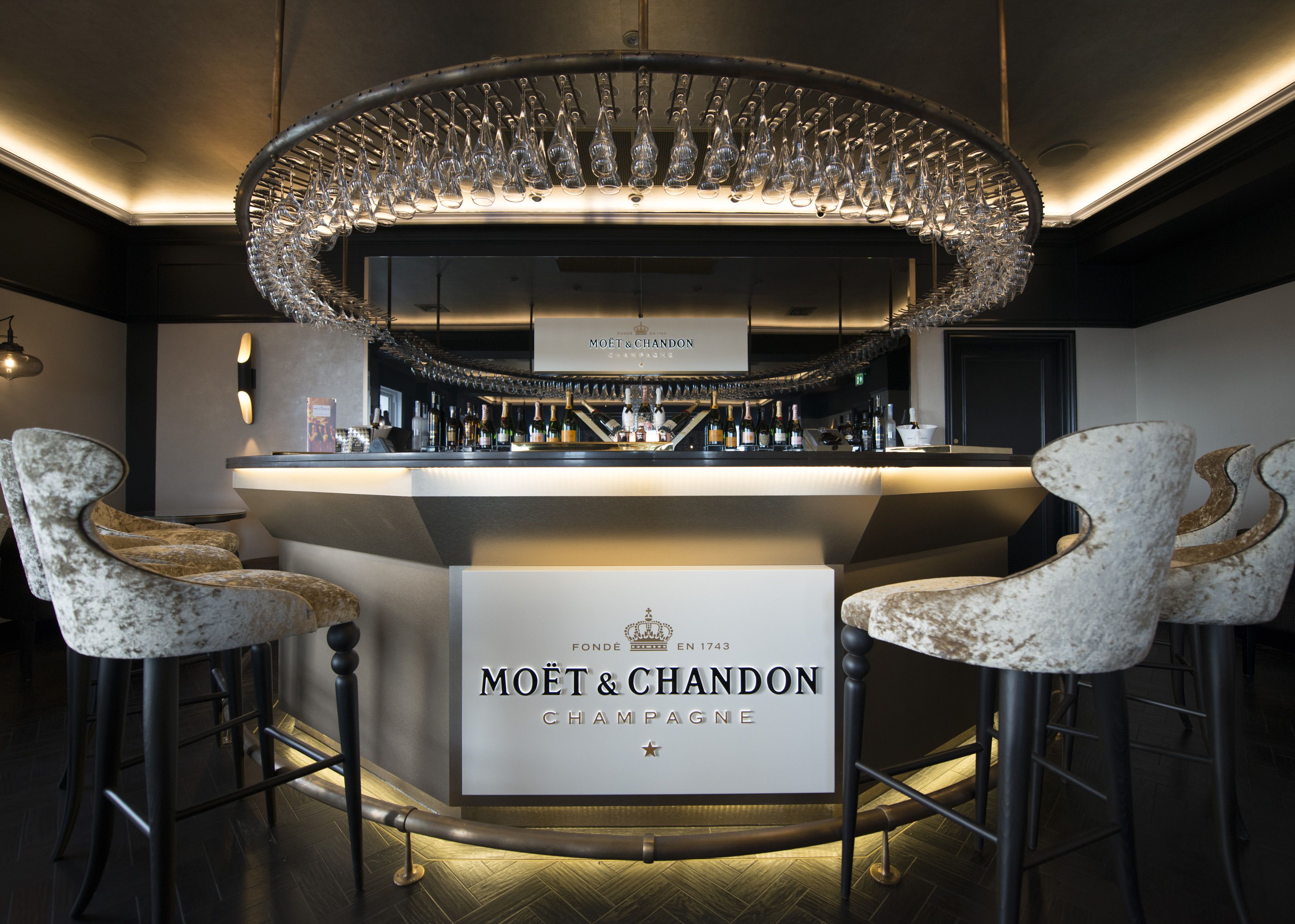 Hythe imperial Champagne bar91.jpg